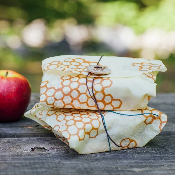 Beeswrap Large Sandwich with Tie 